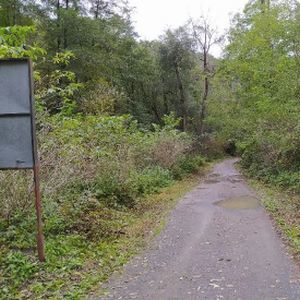 Cesta na Vojenskou louku